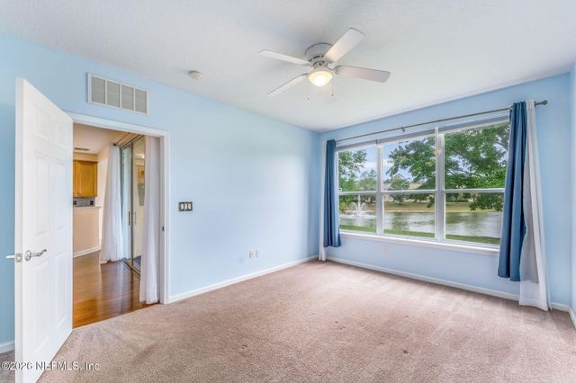 6724 WHITE BLOSSOM Circle 35B, Jacksonville, FL 32258