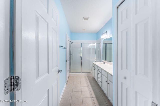 6724 WHITE BLOSSOM Circle 35B, Jacksonville, FL 32258