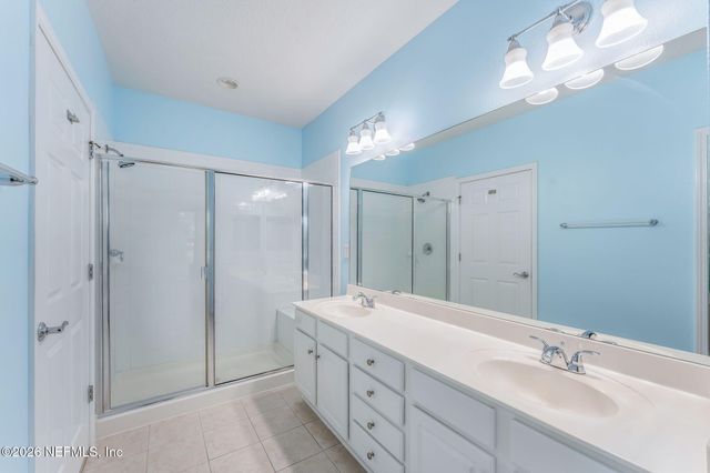 6724 WHITE BLOSSOM Circle 35B, Jacksonville, FL 32258