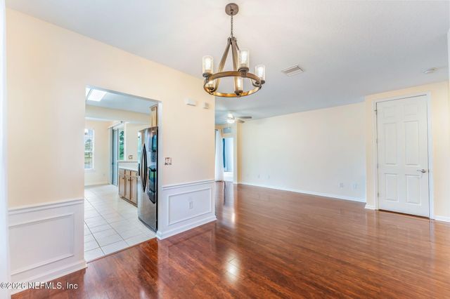 6724 WHITE BLOSSOM Circle 35B, Jacksonville, FL 32258