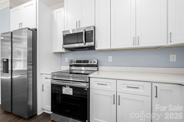 521 Austin Drive, Charlotte, NC 28213