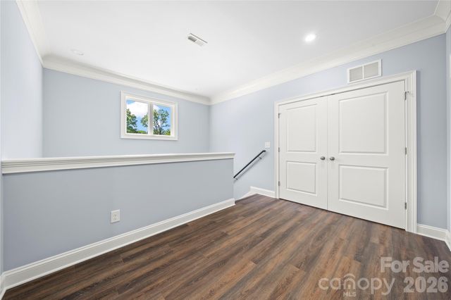521 Austin Drive, Charlotte, NC 28213