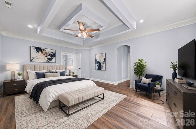 521 Austin Drive, Charlotte, NC 28213