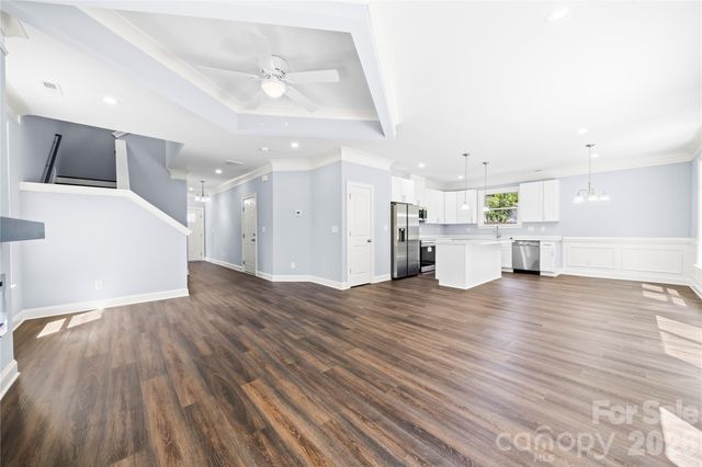 521 Austin Drive, Charlotte, NC 28213