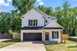 521 Austin Drive, Charlotte, NC 28213