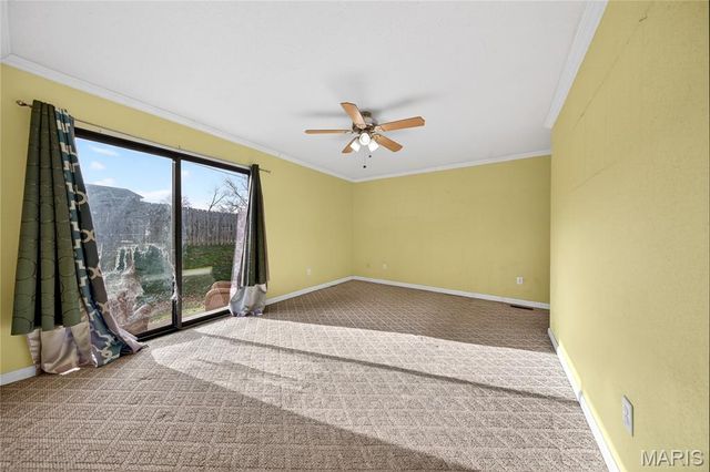 11612 Heather Dale Drive, St Louis, MO 63146