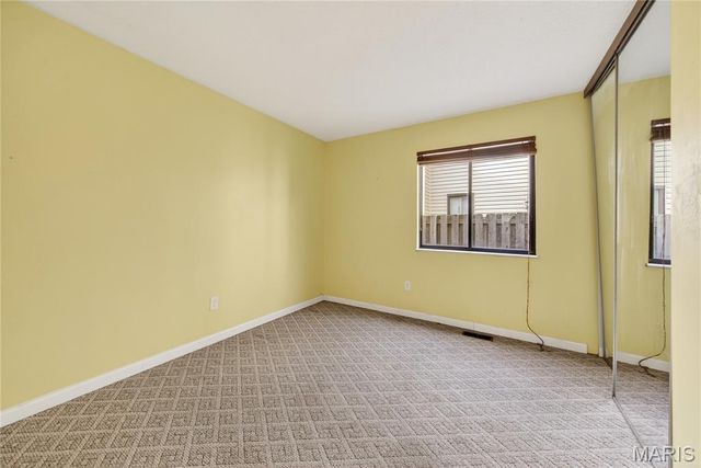 11612 Heather Dale Drive, St Louis, MO 63146