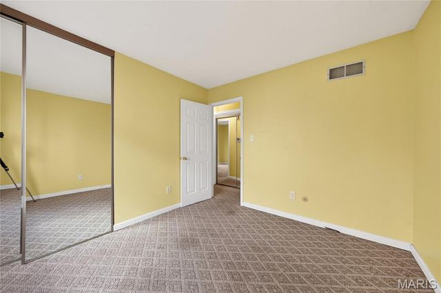 11612 Heather Dale Drive, St Louis, MO 63146