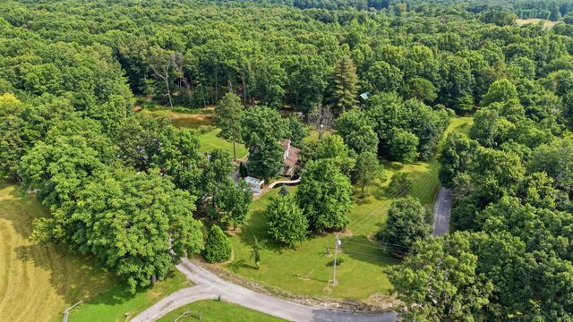 242 Robert Simmons Road, Graysville, TN 37338