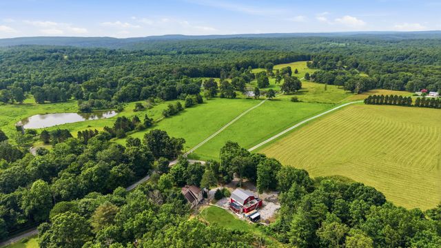 242 Robert Simmons Road, Graysville, TN 37338