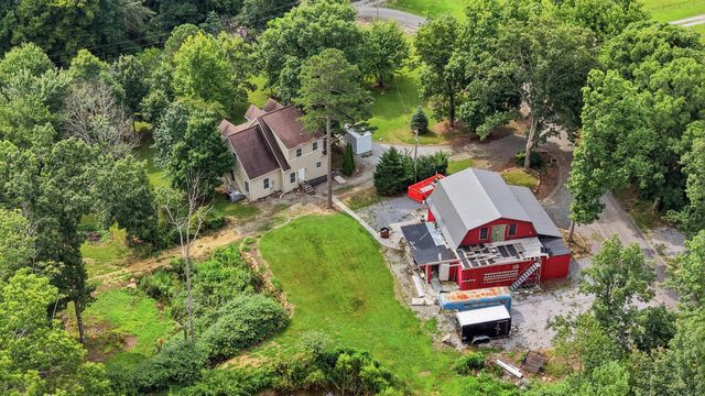 242 Robert Simmons Road, Graysville, TN 37338