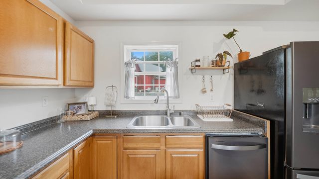 242 Robert Simmons Road, Graysville, TN 37338
