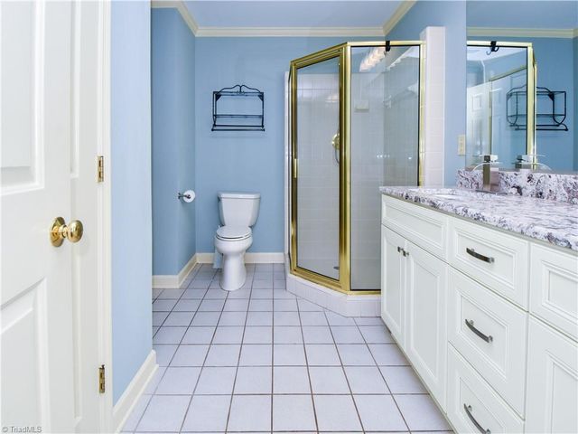 723 Polo Oaks Drive, Winston-salem, NC 27106