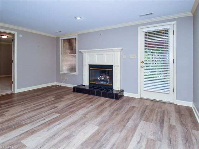 723 Polo Oaks Drive, Winston-salem, NC 27106