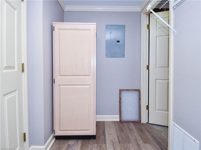 723 Polo Oaks Drive, Winston-salem, NC 27106