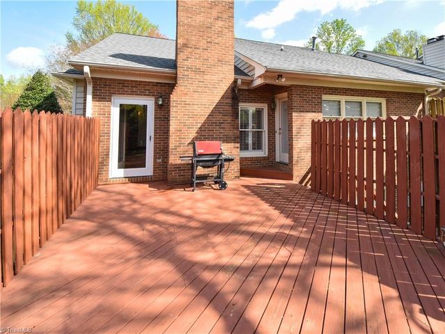 723 Polo Oaks Drive, Winston-salem, NC 27106