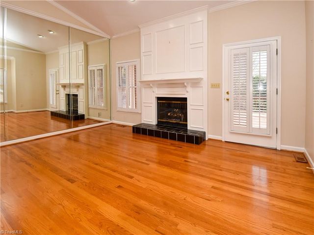 723 Polo Oaks Drive, Winston-salem, NC 27106