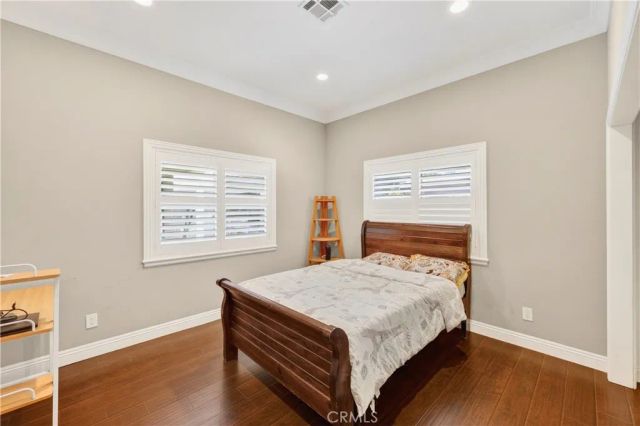 1241 N Studebaker, Long Beach, CA 90815