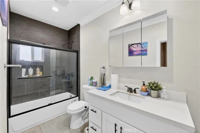 1241 N Studebaker, Long Beach, CA 90815