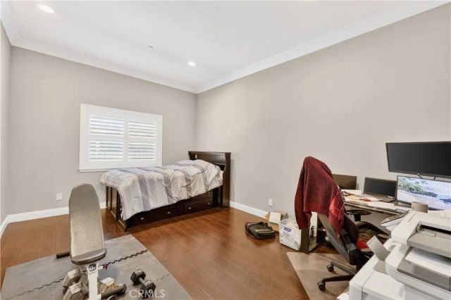 1241 N Studebaker, Long Beach, CA 90815