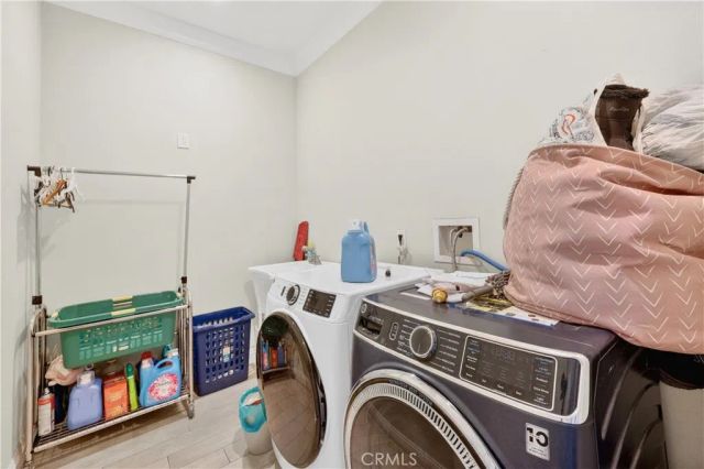 1241 N Studebaker, Long Beach, CA 90815