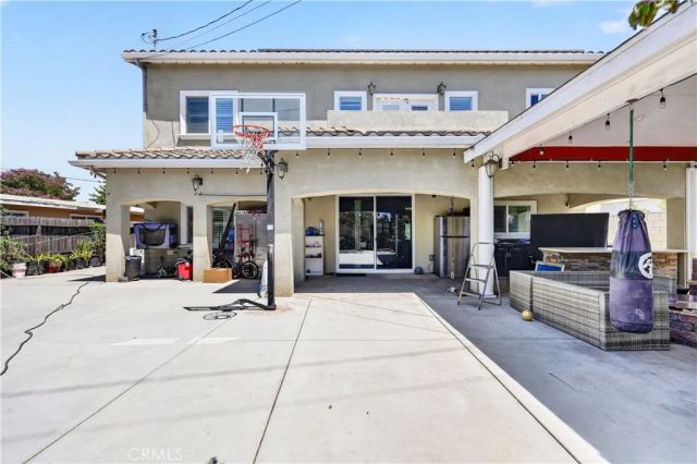 1241 N Studebaker, Long Beach, CA 90815