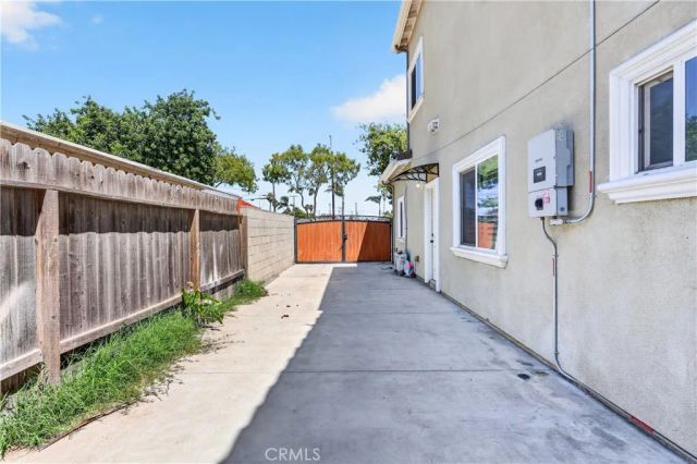 1241 N Studebaker, Long Beach, CA 90815