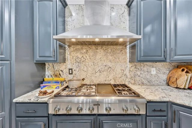 1241 N Studebaker, Long Beach, CA 90815