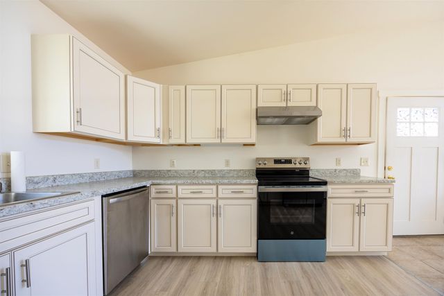 145 Cool Wine Drive, St. Johnsbury, VT 05819