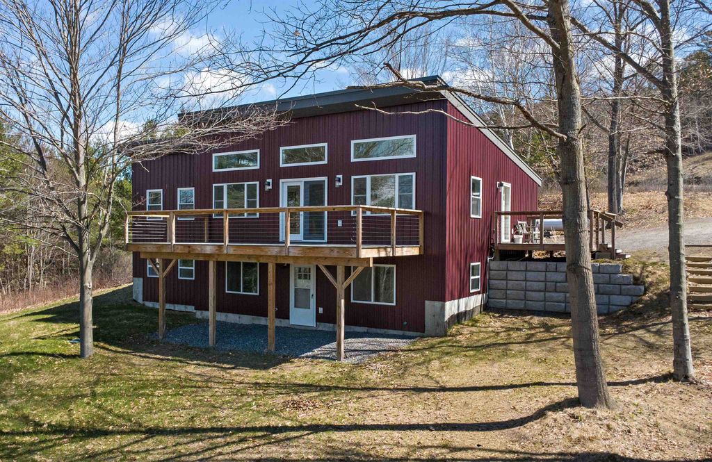 145 Cool Wine Drive, St. Johnsbury, VT 05819