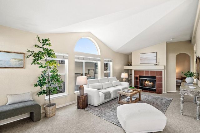 4160 Jade Street 103, Capitola, CA 95010