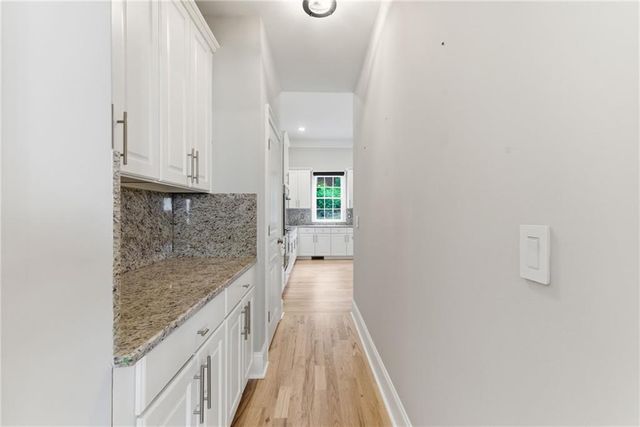 996 Pitts Road Unit D, Sandy Springs, GA 30350