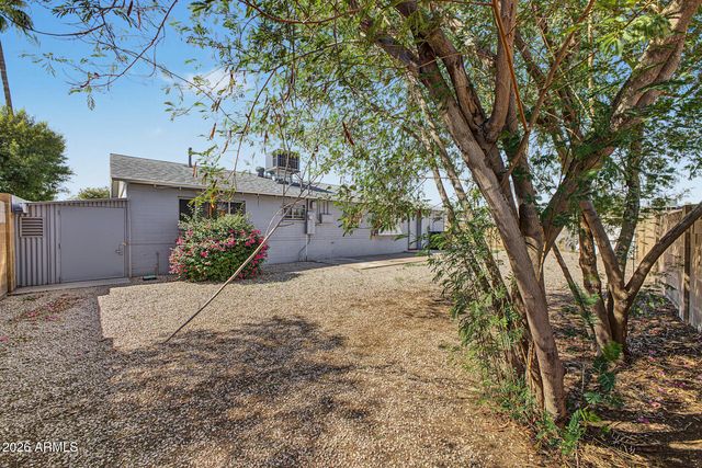 1037 N 74th Street, Scottsdale, AZ 85257
