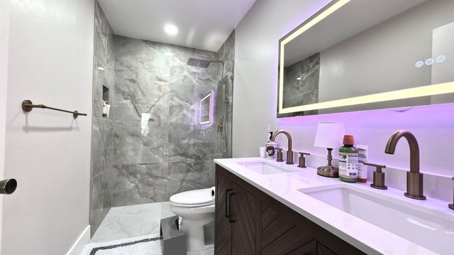 5016 Heatherhill Lane 10, Boca Raton, FL 33486