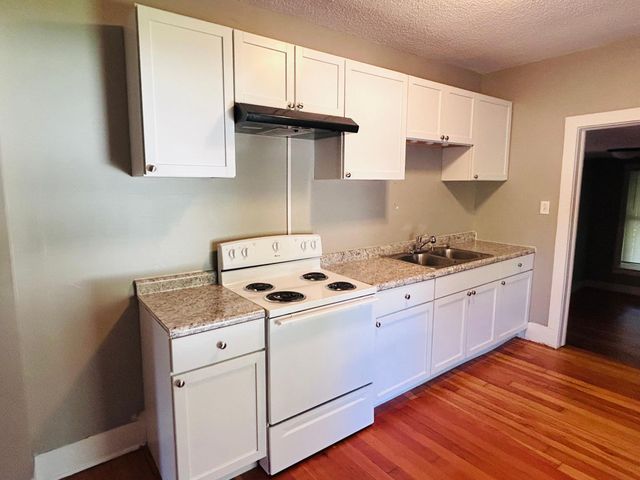 567 Livingston Avenue, Saint Paul, MN 55107