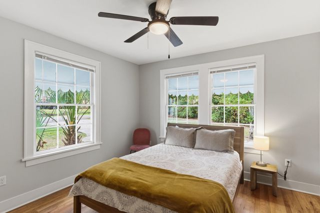 203 Park Ave., Hattiesburg, MS 39401