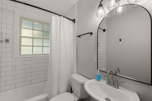 203 Park Ave., Hattiesburg, MS 39401