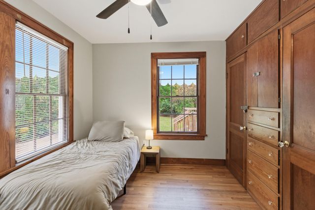 203 Park Ave., Hattiesburg, MS 39401