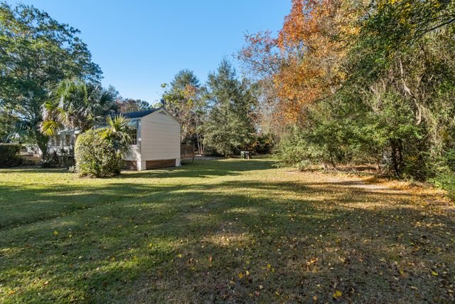 203 Park Ave., Hattiesburg, MS 39401