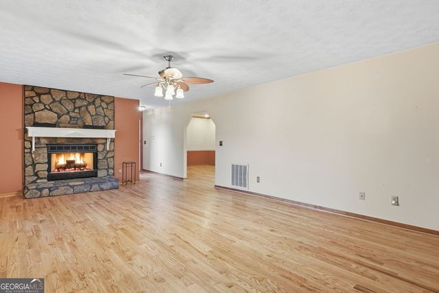 155 Mathews Road NW, Adairsville, GA 30103