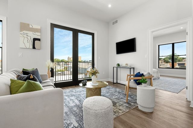 523 Second St 301, Everett, MA 02149