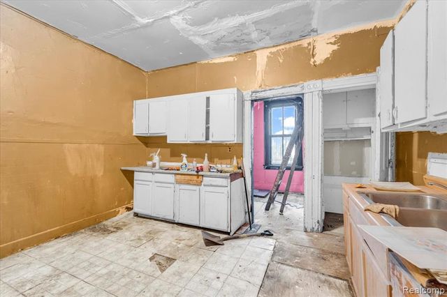 3320 14th Street, Detroit, MI 48208