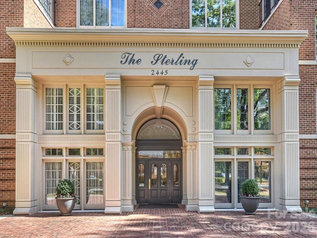 2445 Selwyn Avenue 202, Charlotte, NC 28209
