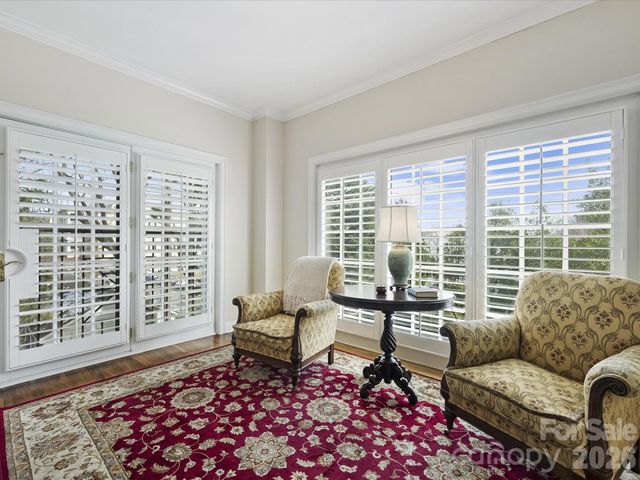 2445 Selwyn Avenue 202, Charlotte, NC 28209