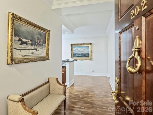 2445 Selwyn Avenue 202, Charlotte, NC 28209