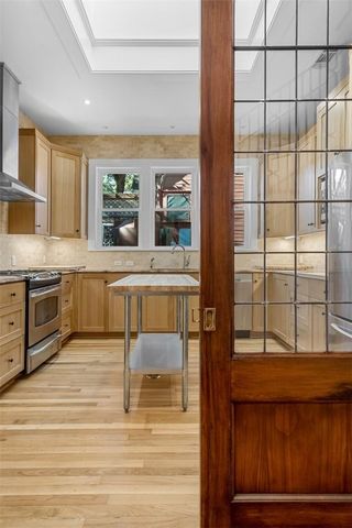 702 W Gibson ST, Austin, TX 78704
