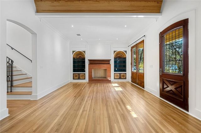702 W Gibson ST, Austin, TX 78704