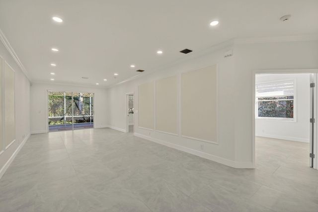 10664 Royal Caribbean Circle 10664, Boynton Beach, FL 33437