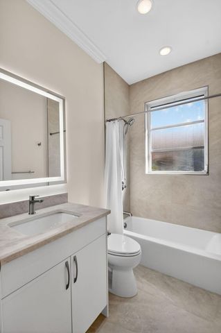 10664 Royal Caribbean Circle 10664, Boynton Beach, FL 33437