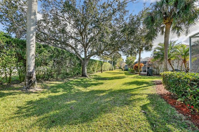 10664 Royal Caribbean Circle 10664, Boynton Beach, FL 33437